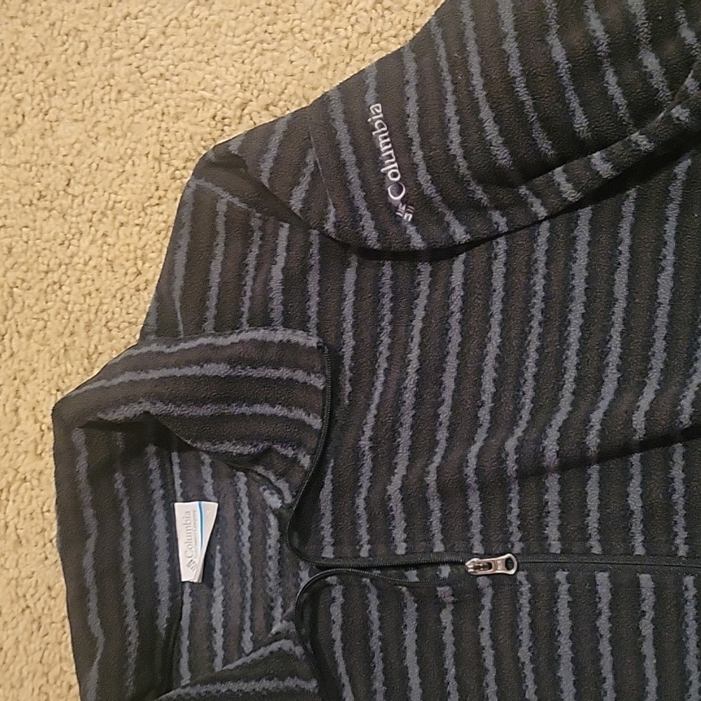 Columbia Sweater - Picture 3 of 5